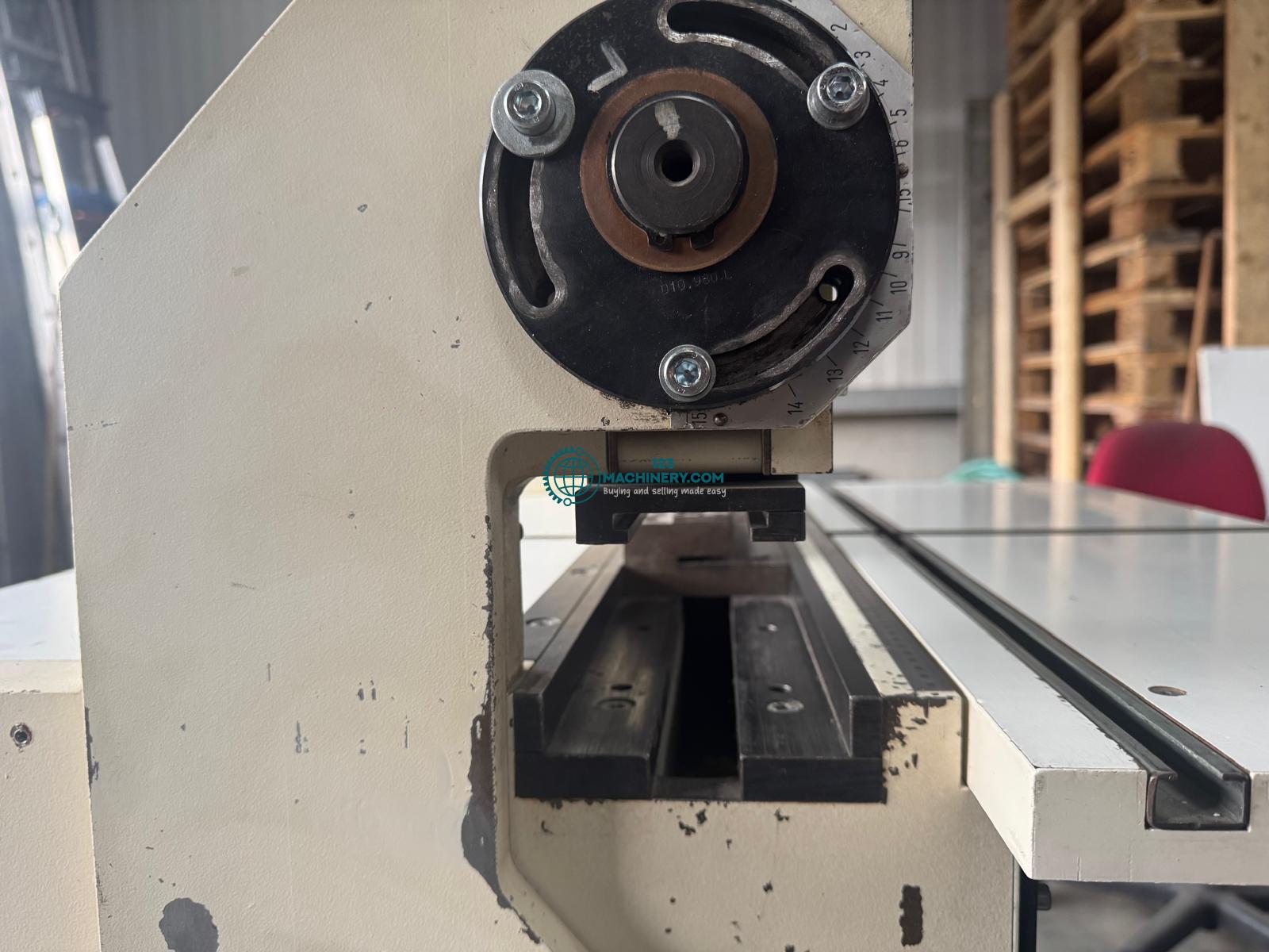 Mostrar anuncio Renz Super 700 wiro punching machine